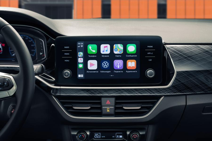 Детали интерьера Volkswagen Polo 2020 года  (CIS) (фото 8 из 14)